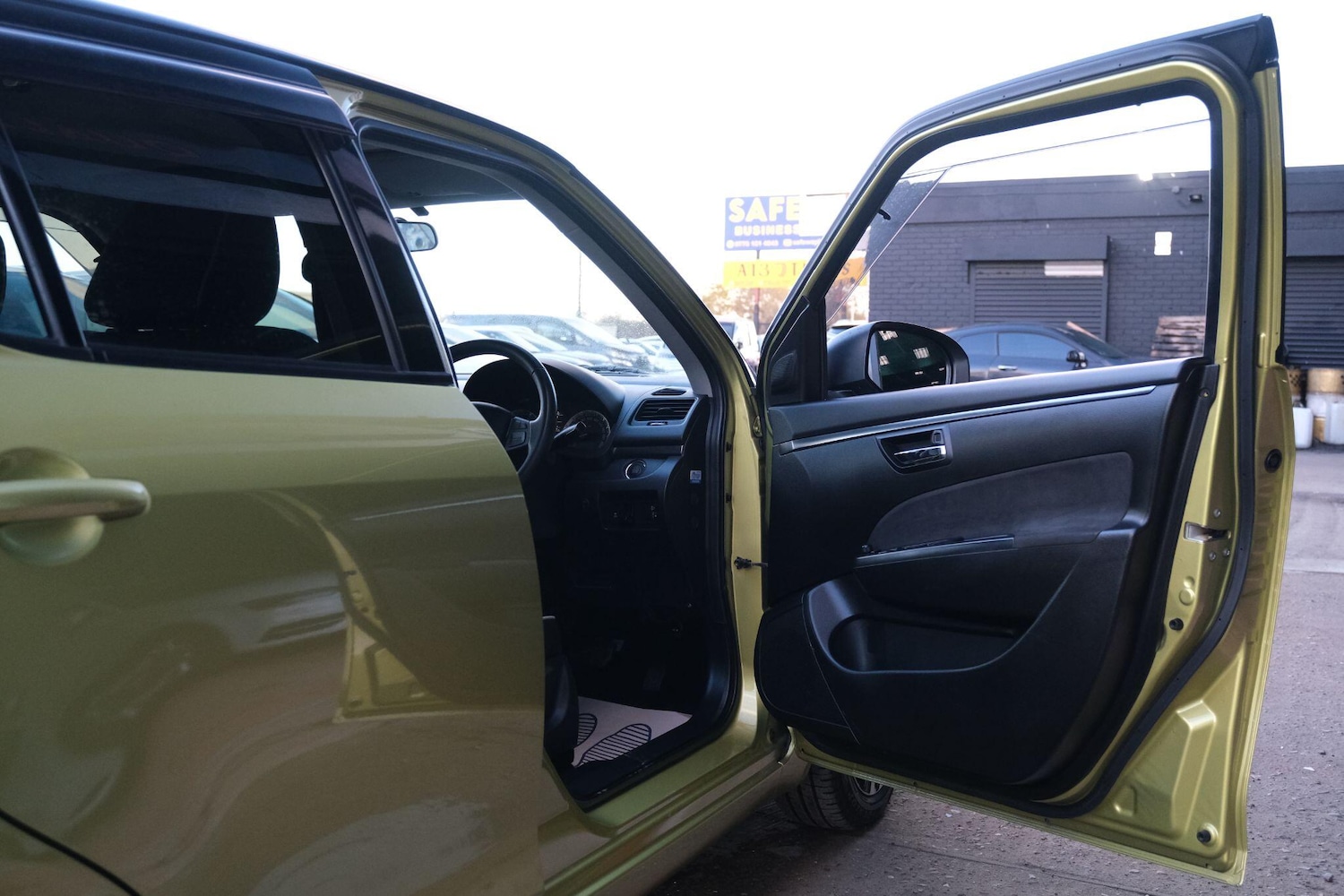 Used Suzuki Swift 2025 for sale - 76771770: Photo 39