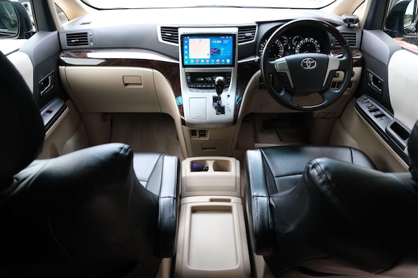 Used Toyota Vellfire 2025 for sale - 76021153: Photo 10
