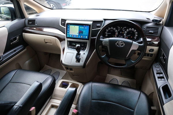 Used Toyota Vellfire 2025 for sale - 76021153: Photo 13
