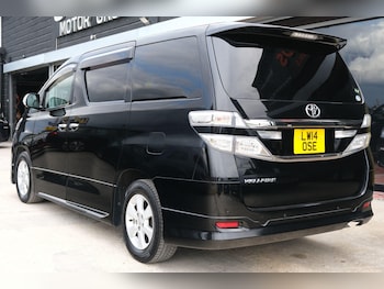 Used Toyota Vellfire 2025 for sale - 76021153: Photo 4