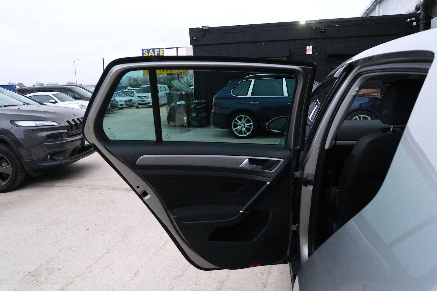 Used Volkswagen Golf 2025 for sale - 77081431: Photo 41