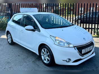 Used Peugeot 208 2013 for sale - 79158154: Photo