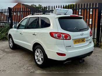 Used Hyundai Santa Fe 2010 for sale - 79441471: Photo