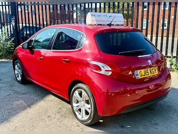 Used Peugeot 208 2015 for sale - 79224249: Photo