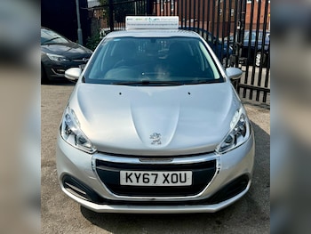Used Peugeot 208 2017 for sale - 79324865: Photo