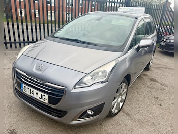 Used Peugeot 5008 2014 for sale - 79401149: Photo
