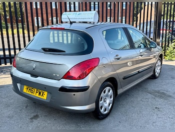 Used Peugeot 308 2011 for sale - 79483926: Photo
