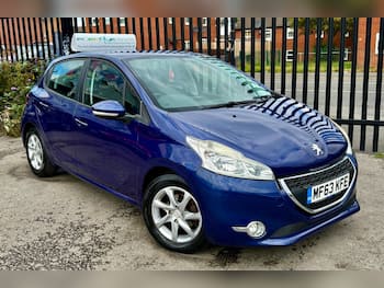 Used Peugeot 208 2013 for sale - 79680995: Photo
