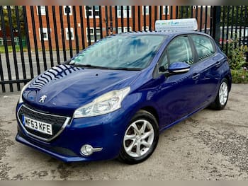 Used Peugeot 208 2013 for sale - 79680995: Photo