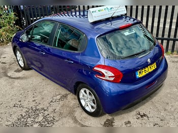 Used Peugeot 208 2013 for sale - 79680995: Photo