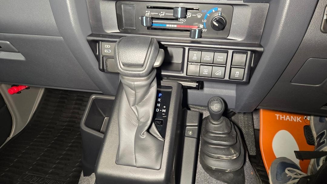 Used Toyota Land Cruiser for sale - 77581729: Photo 12