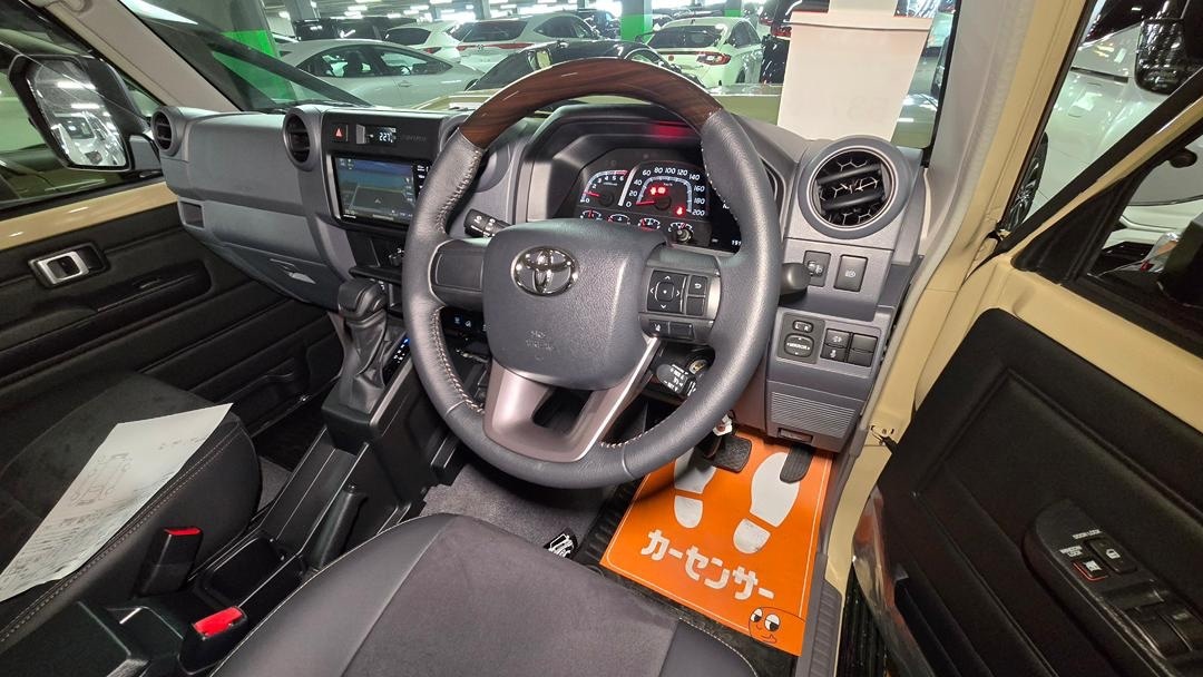 Used Toyota Land Cruiser for sale - 77581729: Photo 6