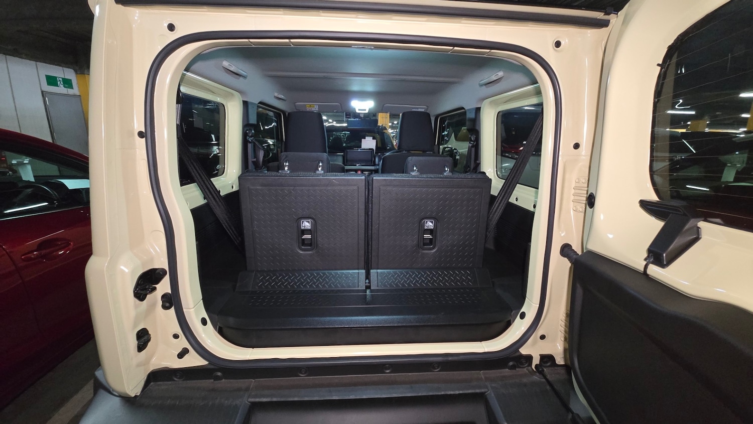 Used Suzuki Jimny for sale - 78180609: Photo 9