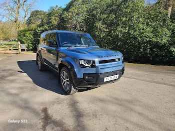 Used Land Rover Defender 2021 for sale - 77725833: Photo