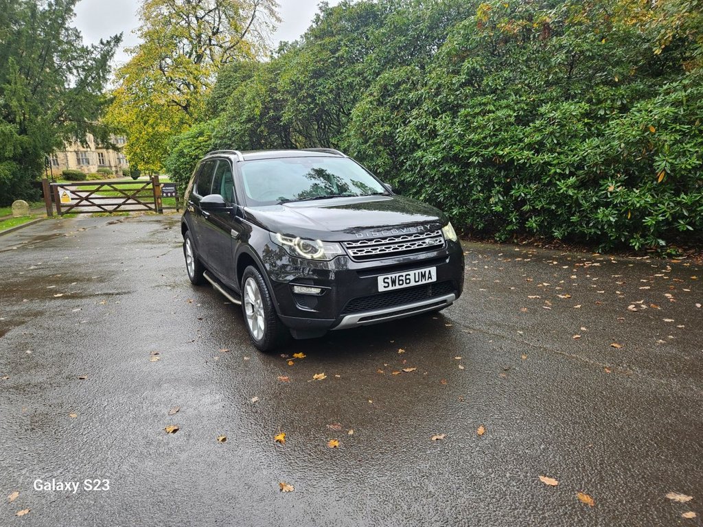 Used Land Rover Discovery Sport 2017 for sale - 76267289: Photo 11