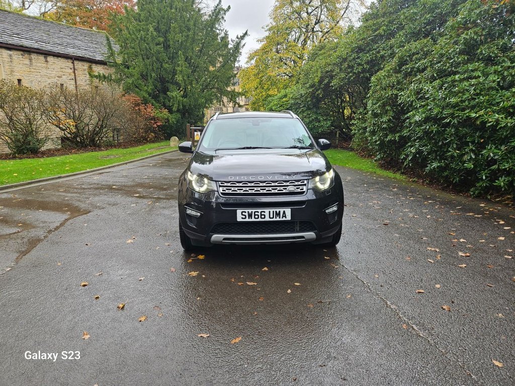 Used Land Rover Discovery Sport 2017 for sale - 76267289: Photo 15