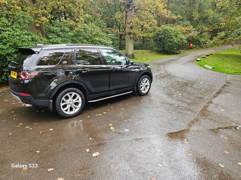 Used Land Rover Discovery Sport 2017 for sale - 76267289: Photo 33