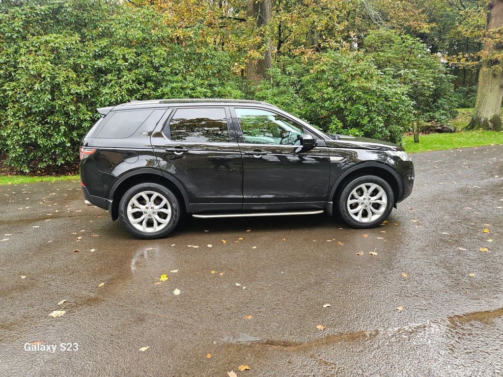 Used Land Rover Discovery Sport 2017 for sale - 76267289: Photo 37