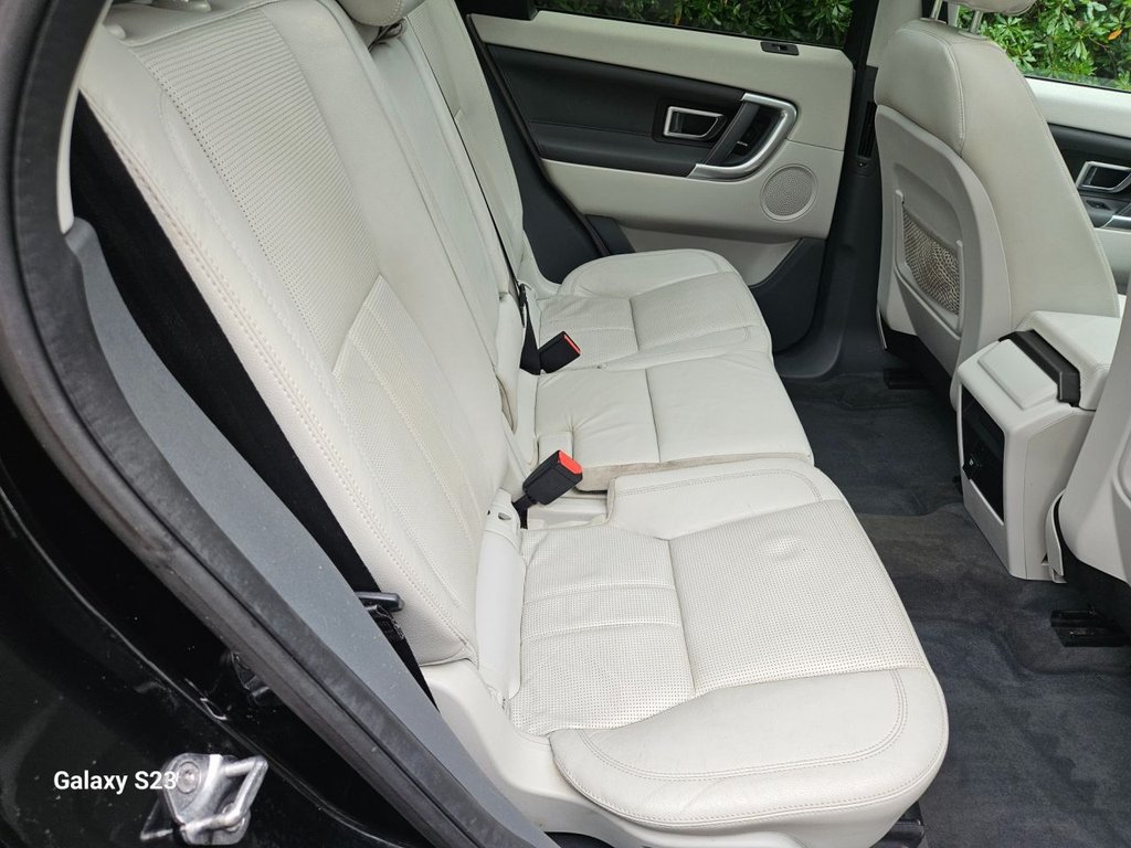 Used Land Rover Discovery Sport 2017 for sale - 76267289: Photo 44