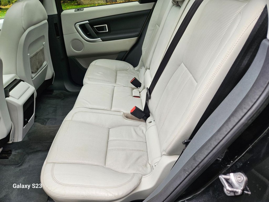 Used Land Rover Discovery Sport 2017 for sale - 76267289: Photo 46