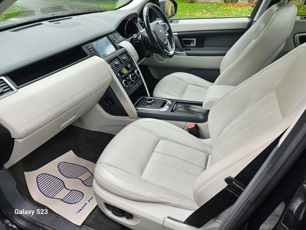 Used Land Rover Discovery Sport 2017 for sale - 76267289: Photo 47