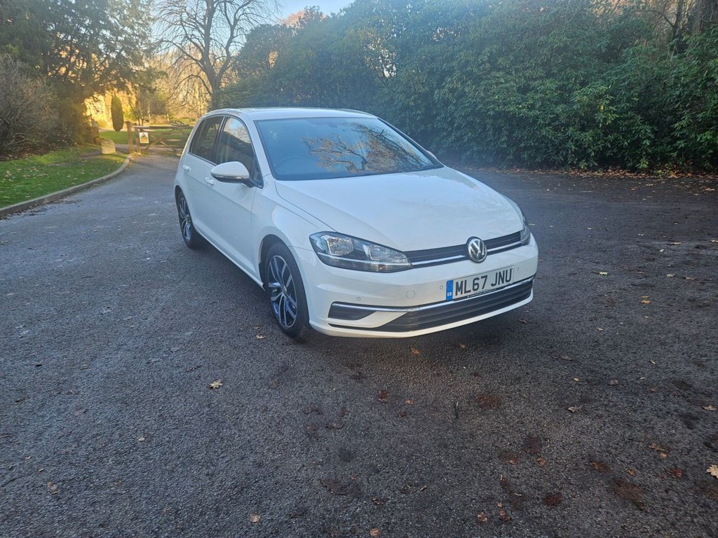 Used Volkswagen Golf 2017 for sale - 76632135: Photo 2