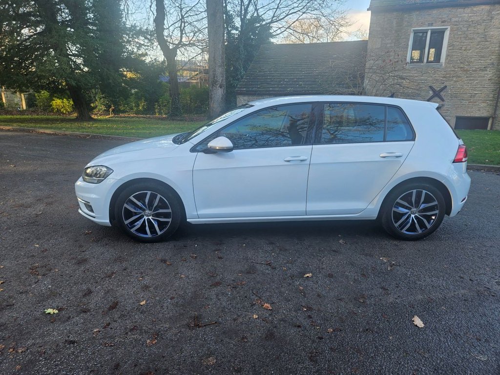 Used Volkswagen Golf 2017 for sale - 76632135: Photo 20