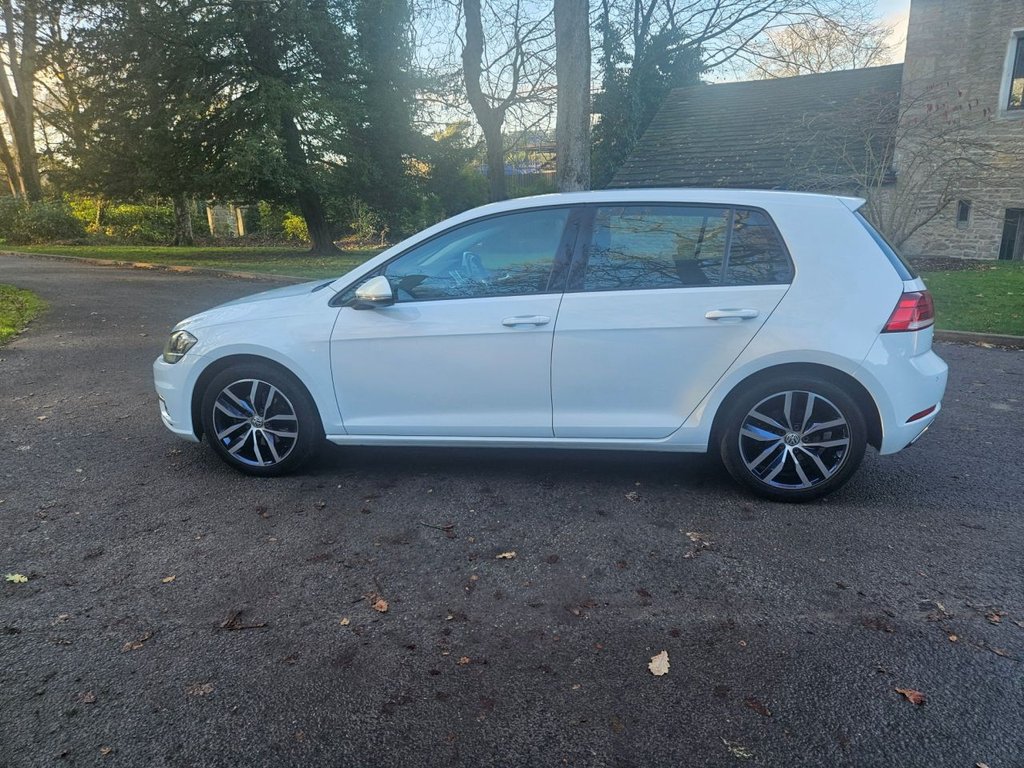 Used Volkswagen Golf 2017 for sale - 76632135: Photo 21