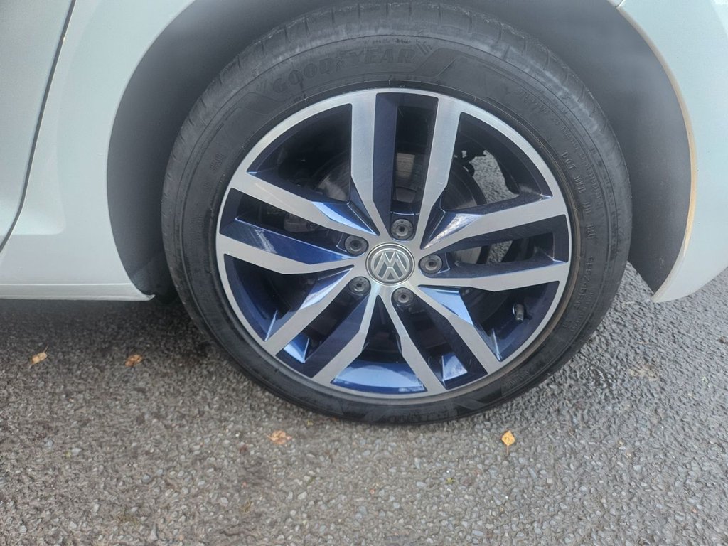 Used Volkswagen Golf 2017 for sale - 76632135: Photo 40