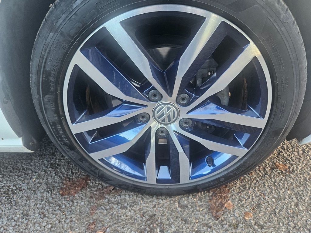 Used Volkswagen Golf 2017 for sale - 76632135: Photo 41