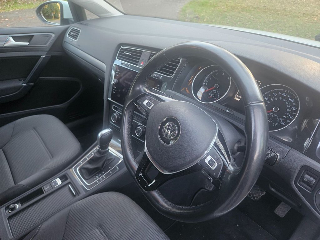 Used Volkswagen Golf 2017 for sale - 76632135: Photo 45