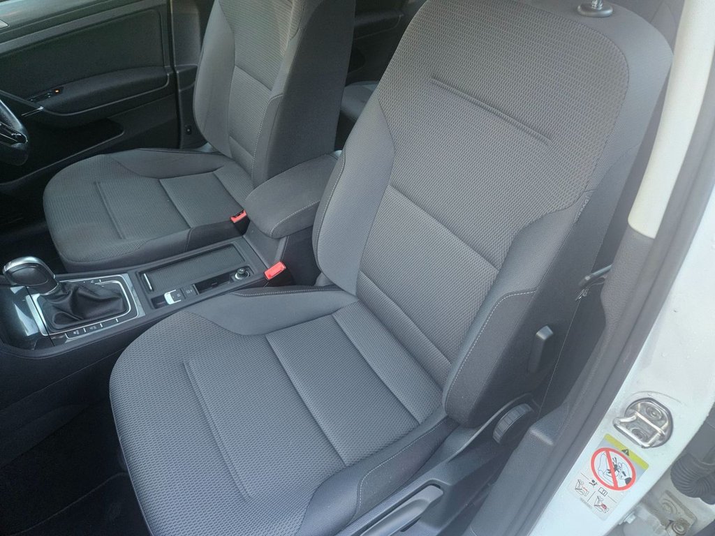 Used Volkswagen Golf 2017 for sale - 76632135: Photo 47