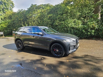 Used Jaguar F-Pace 2017 for sale - 76202171: Photo