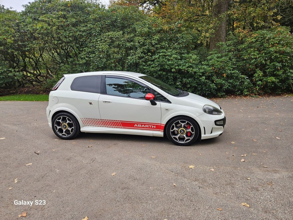 Used Abarth Punto Evo 2011 for sale - 76376323: Photo 2