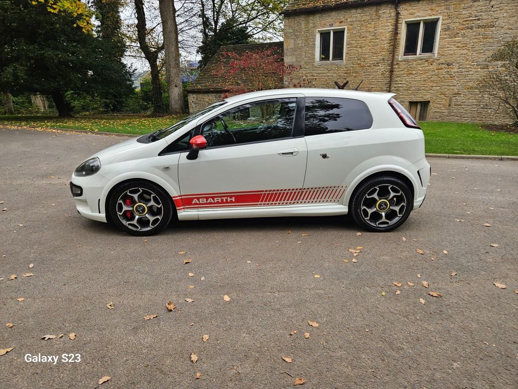 Used Abarth Punto Evo 2011 for sale - 76376323: Photo 25