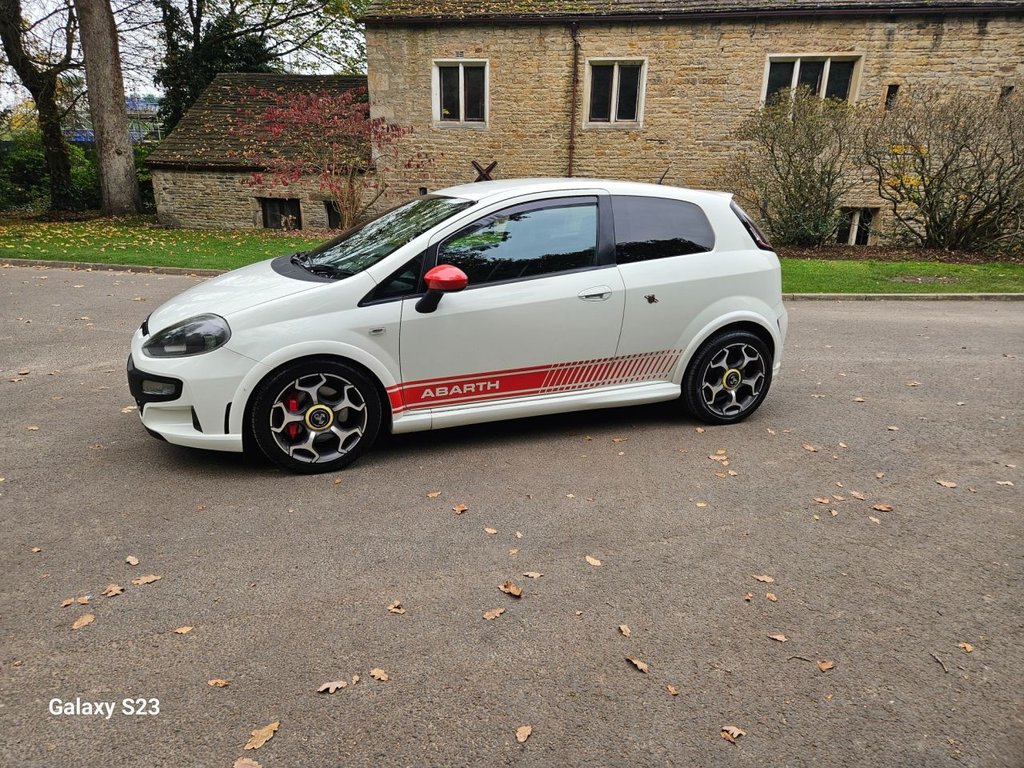 Used Abarth Punto Evo 2011 for sale - 76376323: Photo 27