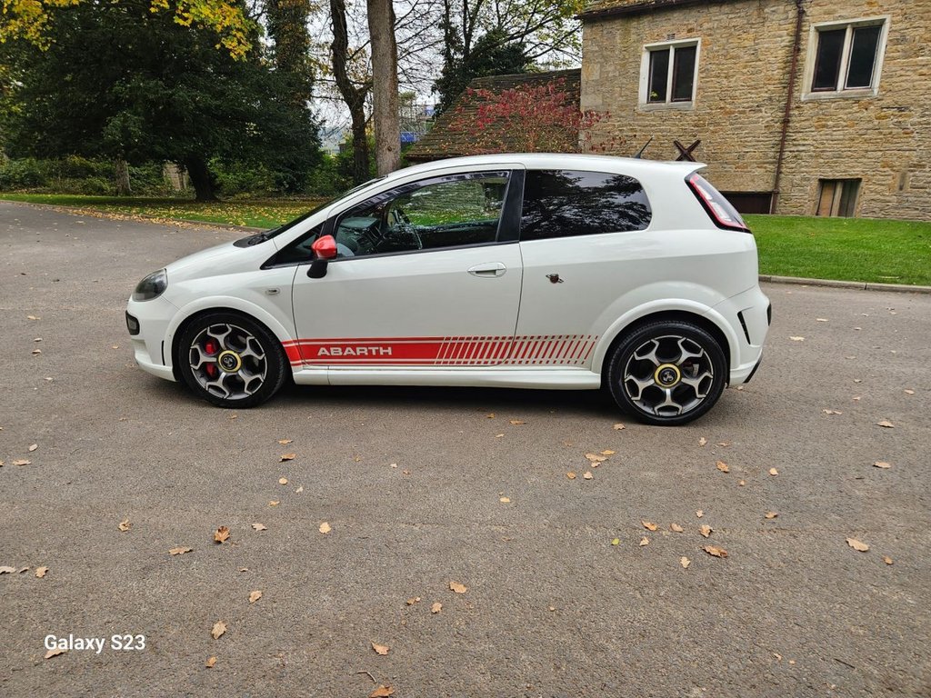 Used Abarth Punto Evo 2011 for sale - 76376323: Photo 28
