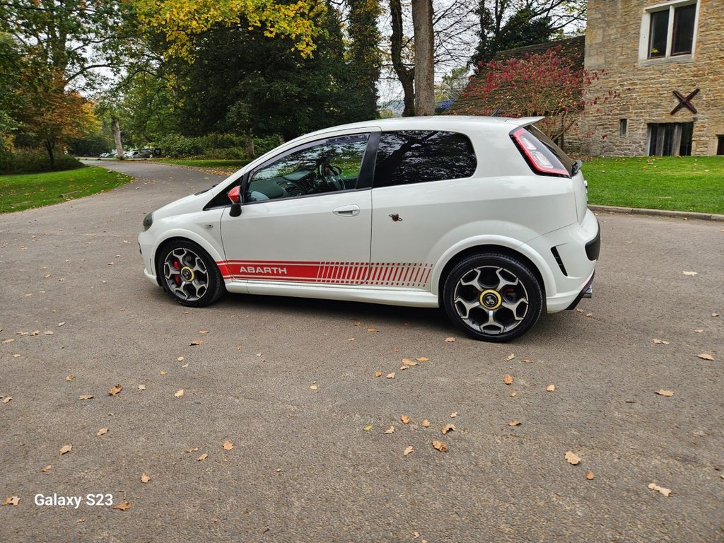 Used Abarth Punto Evo 2011 for sale - 76376323: Photo 30