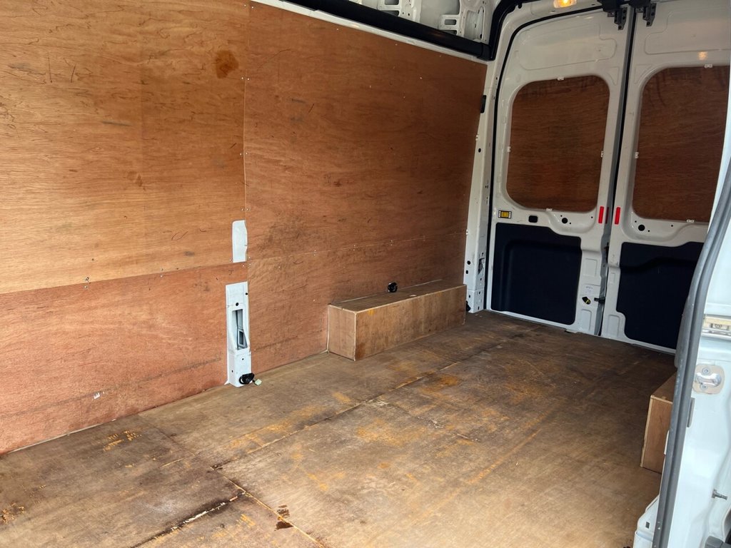 Used Ford Transit 2019 for sale - 76266519: Photo 11