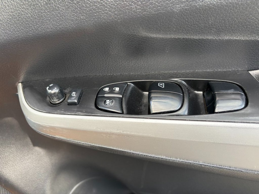 Used Nissan Navara 2017 for sale - 77593840: Photo 19