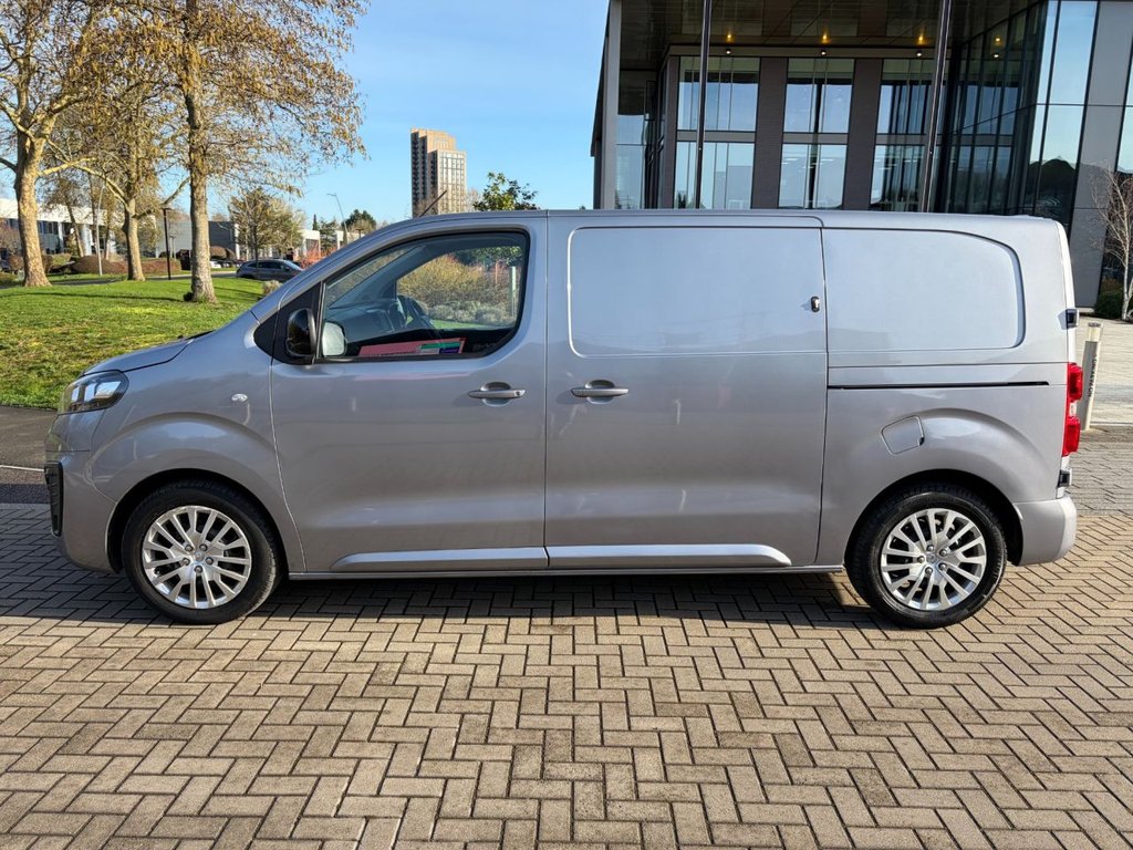 Used Vauxhall Vivaro 2023 for sale - 77582950: Photo 4