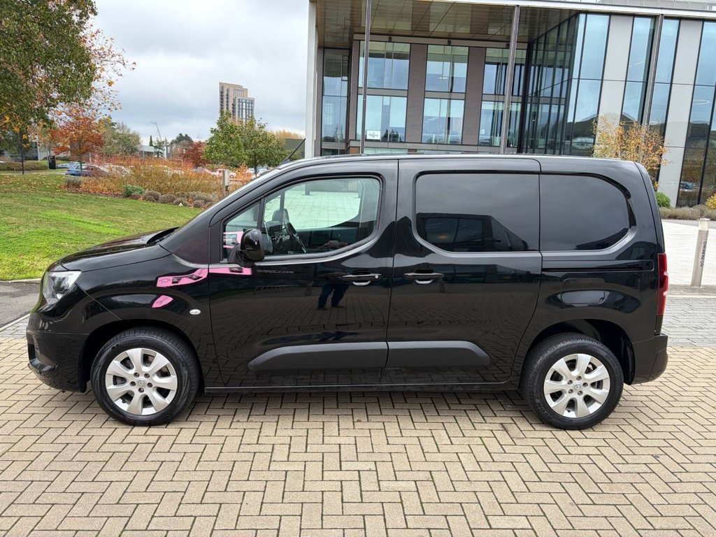 Used Vauxhall Combo 2022 for sale - 76266763: Photo 5