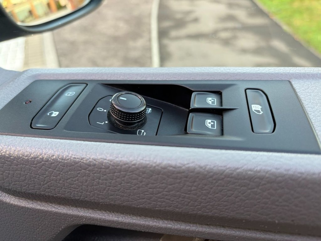 Used Volkswagen Transporter 2023 for sale - 77512116: Photo 23