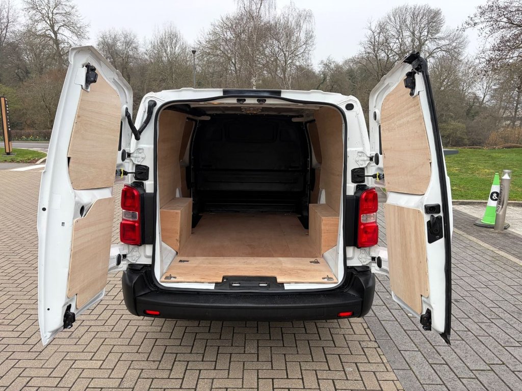 Used Vauxhall Vivaro 2021 for sale - 77809956: Photo 12