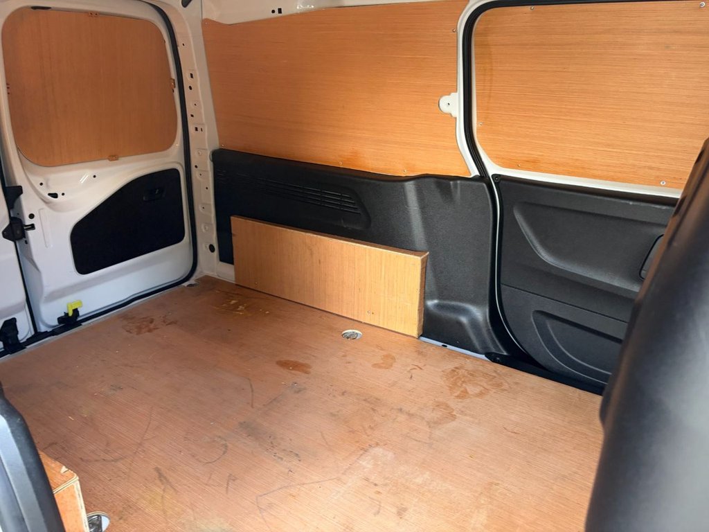 Used Vauxhall Combo 2022 for sale - 76266750: Photo 13