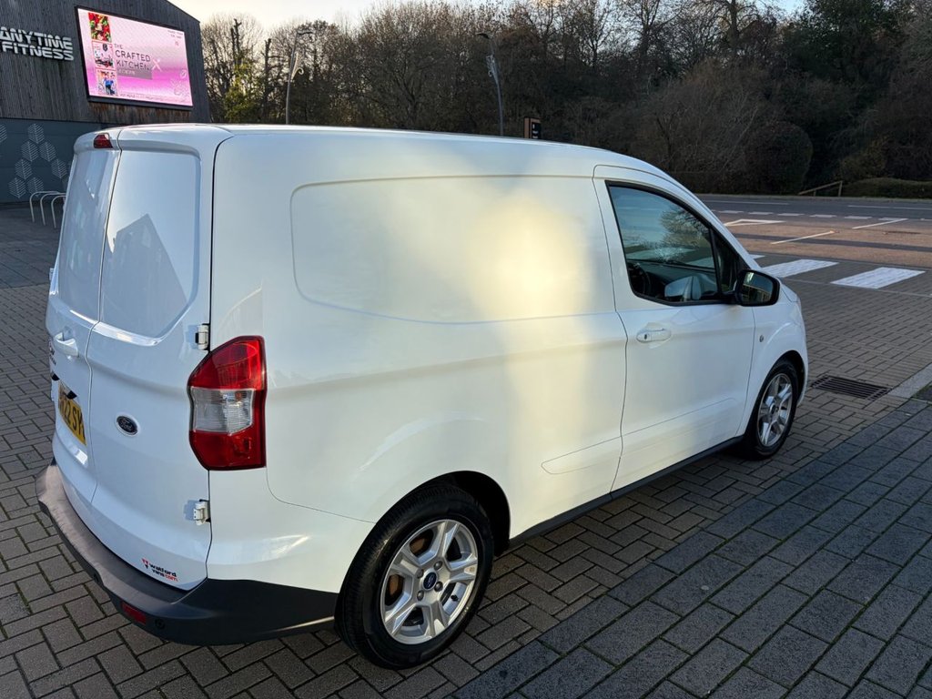 Used Ford Transit Courier 2022 for sale - 76323654: Photo 9