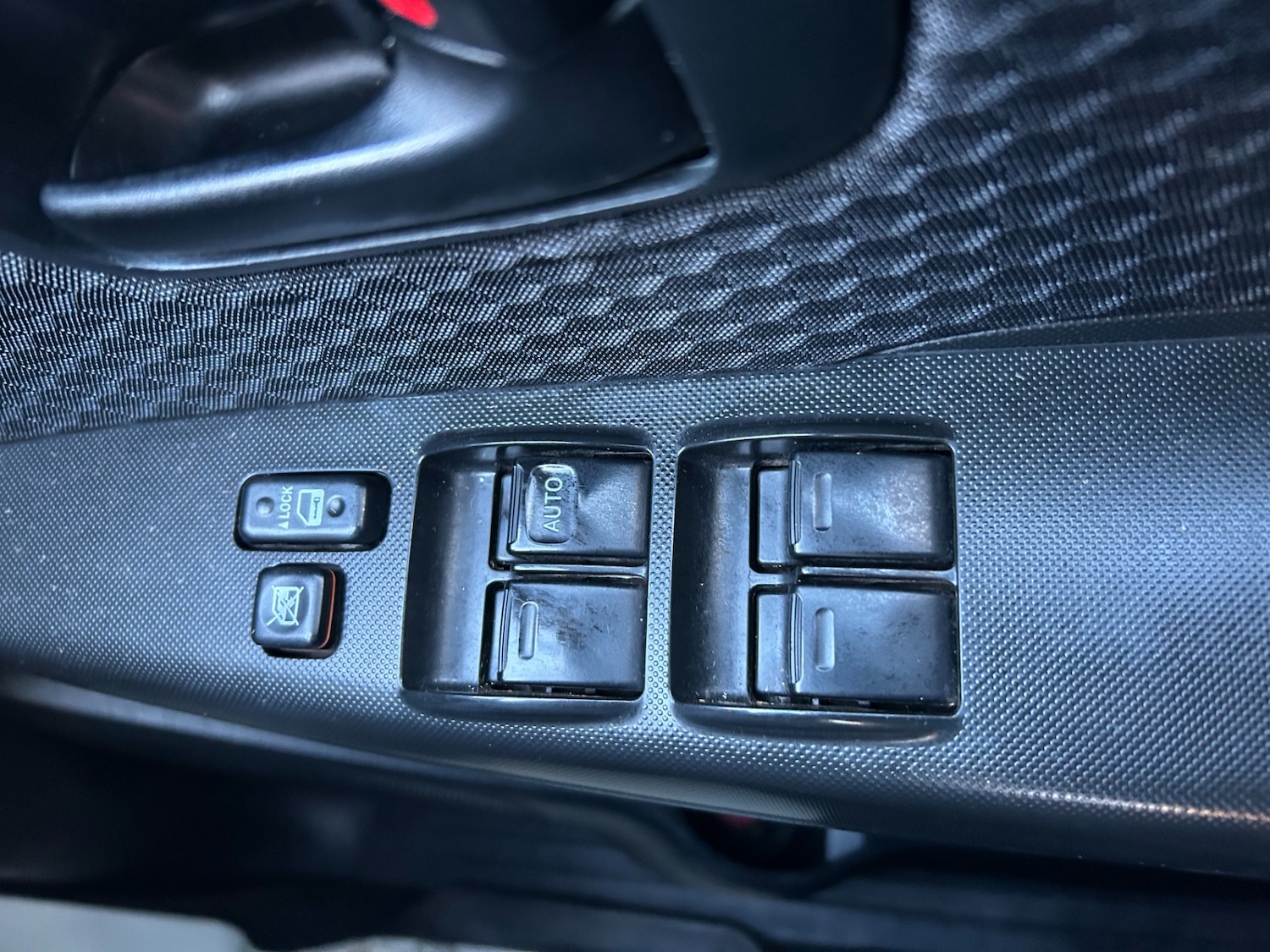 Used Toyota Hilux 2015 for sale - 77354004: Photo 13