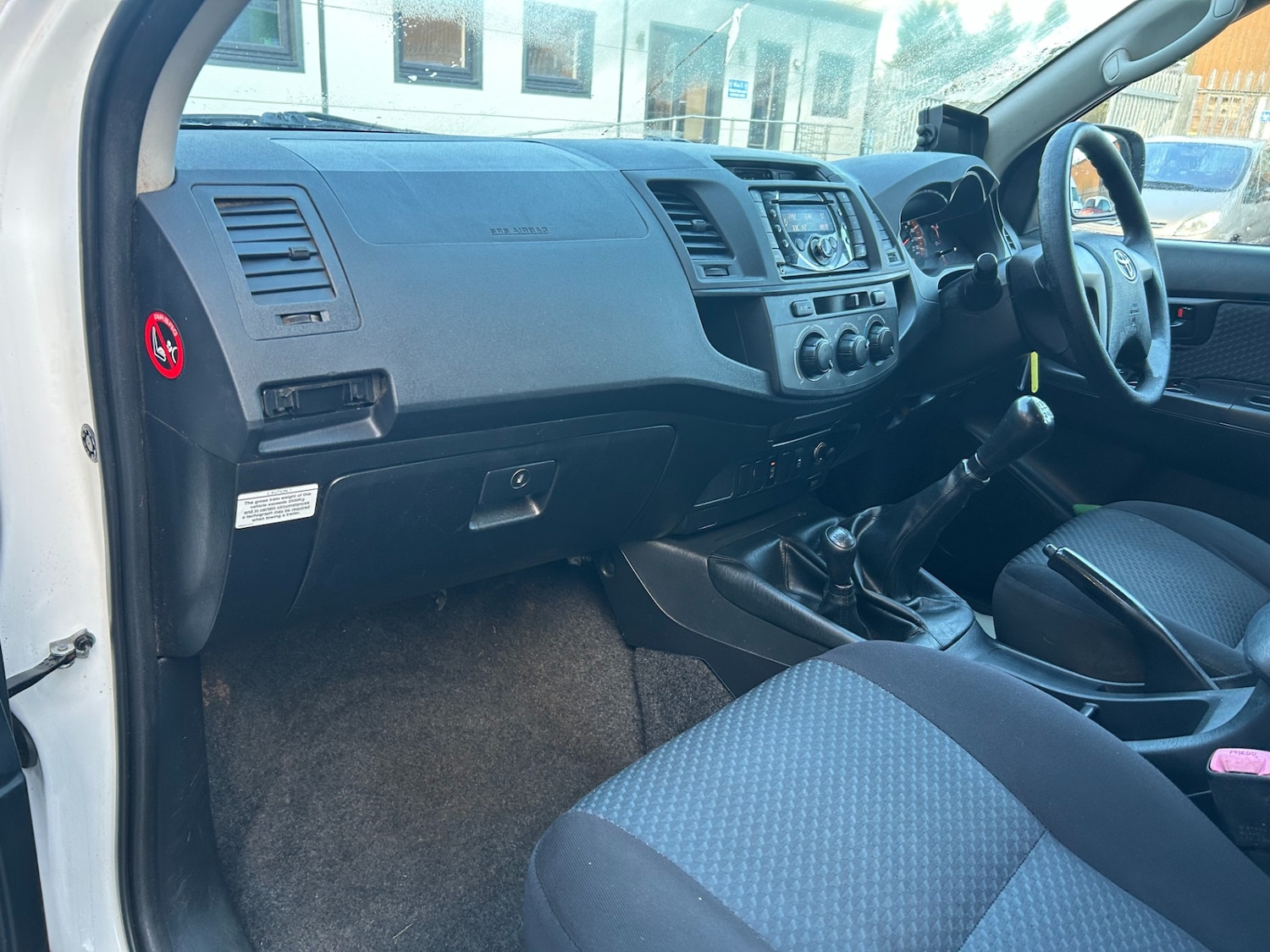 Used Toyota Hilux 2015 for sale - 77354004: Photo 14