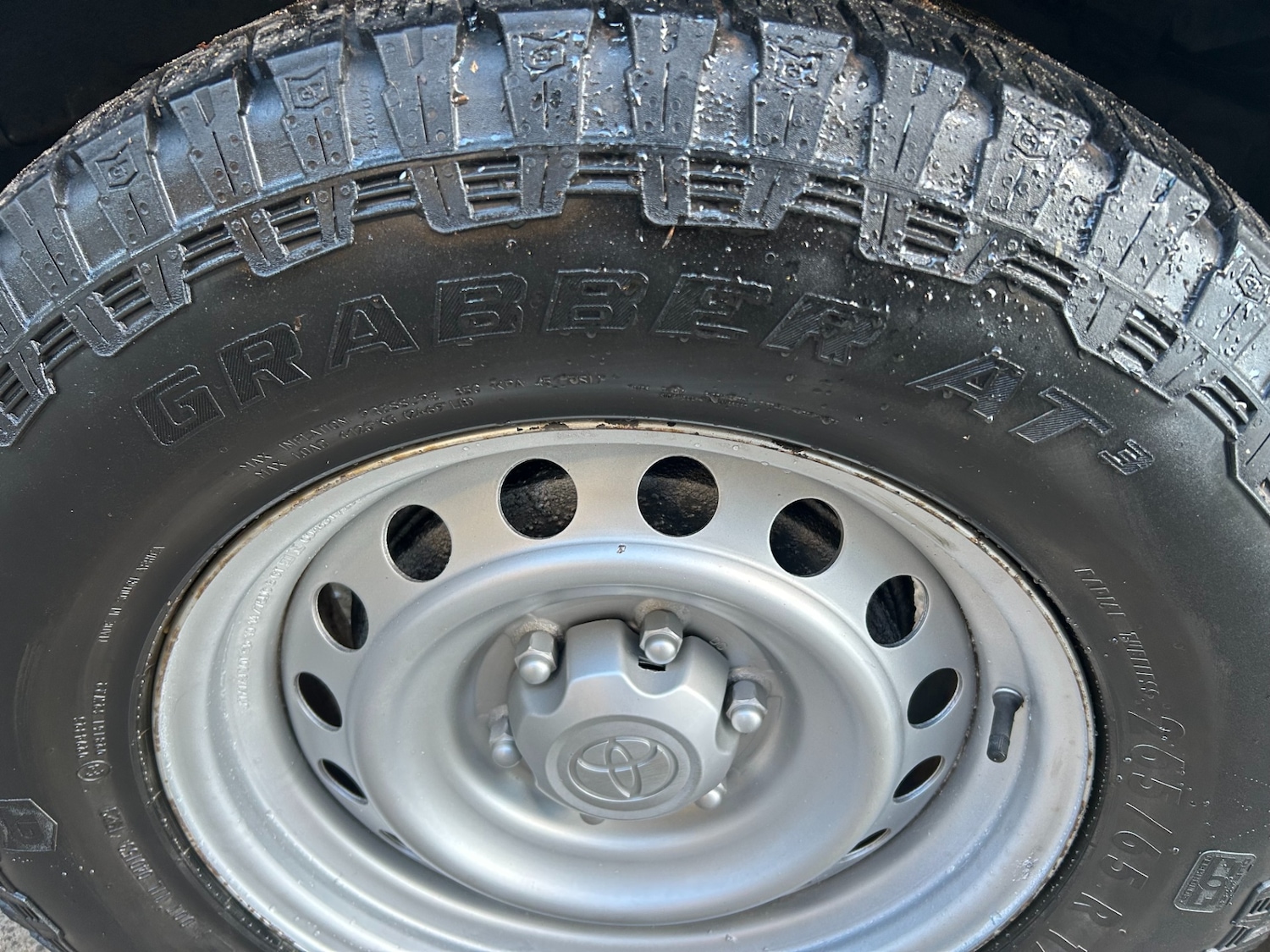 Used Toyota Hilux 2015 for sale - 77354004: Photo 17