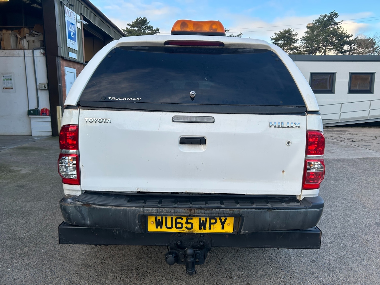 Used Toyota Hilux 2015 for sale - 77354004: Photo 7